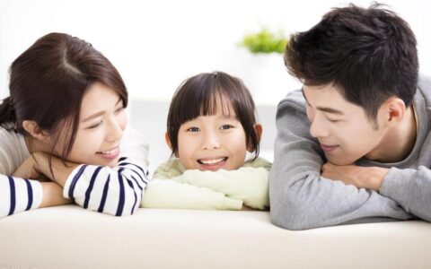 如何改善亲子关系？避免孩子封闭叛逆
